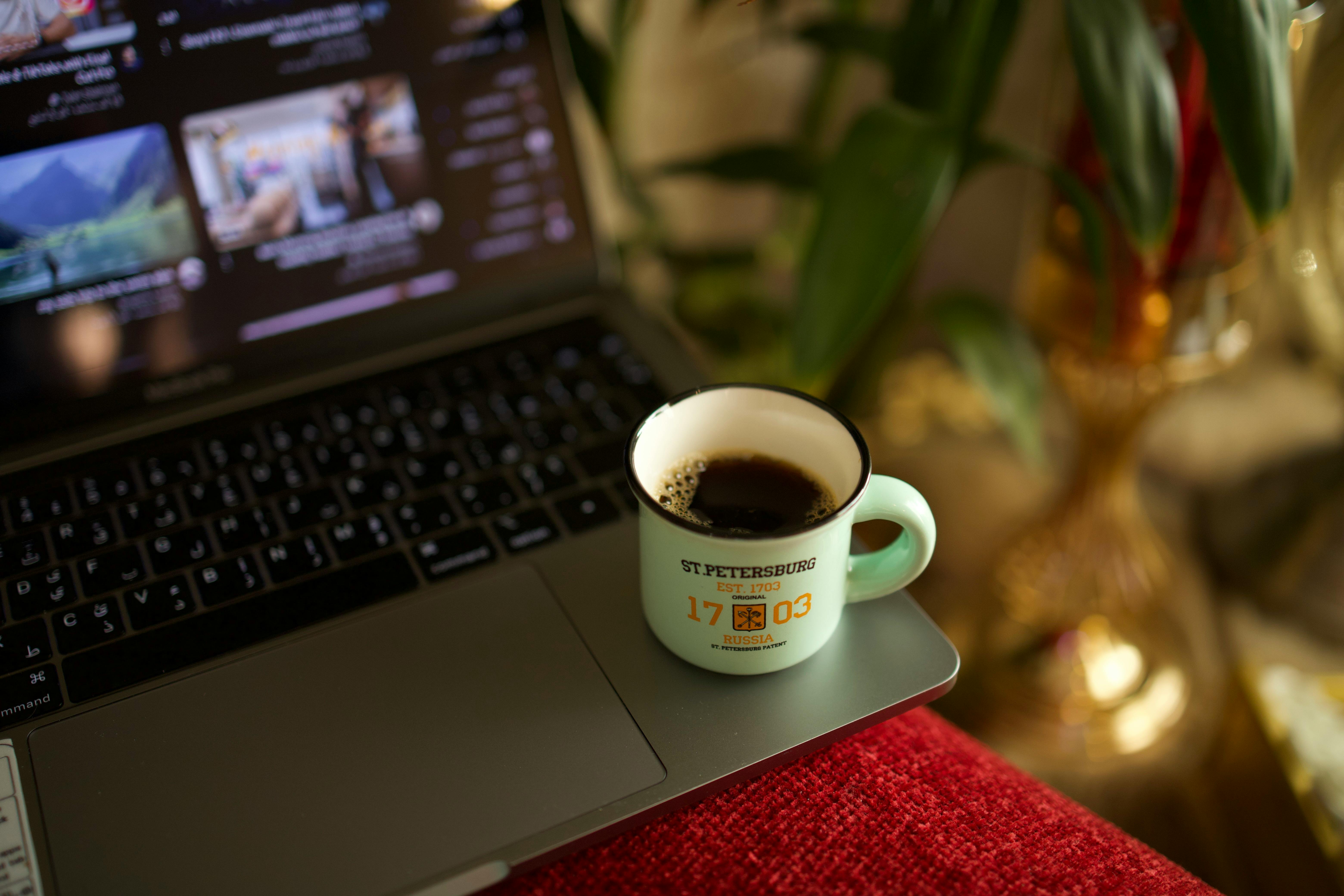 How to set up invoicing as a content creator